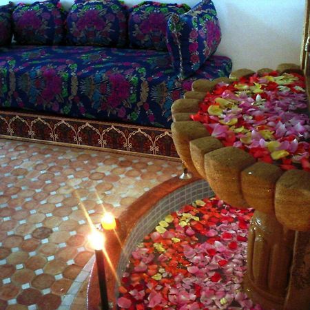 Al Andaloussiya Diyafa Hotel มูเลย์อิดริสส์ ภายนอก รูปภาพ